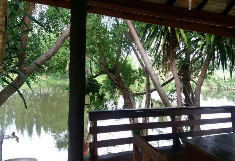 هتل Rai Lung Tui Homestay