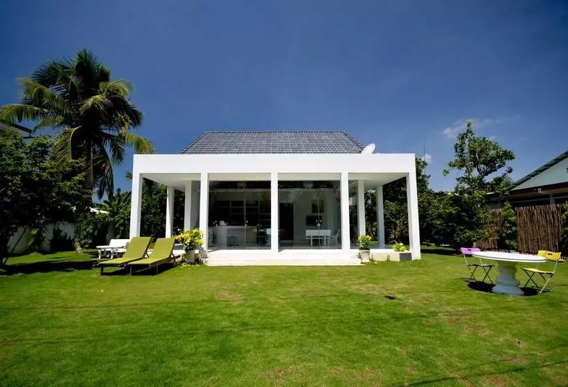 هتل The Durian Lodge At Mekong