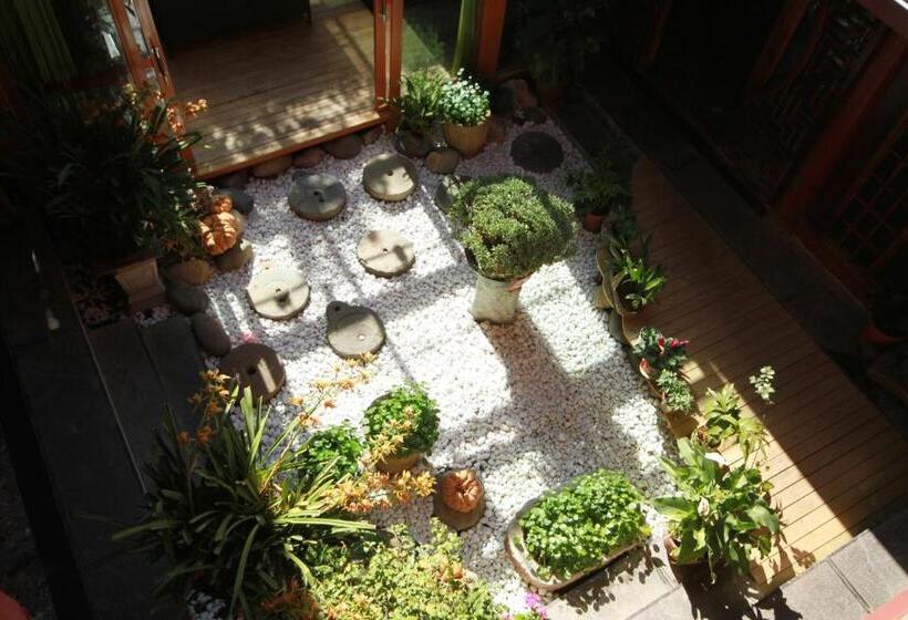 Lijiang Sunshine Nali Inn