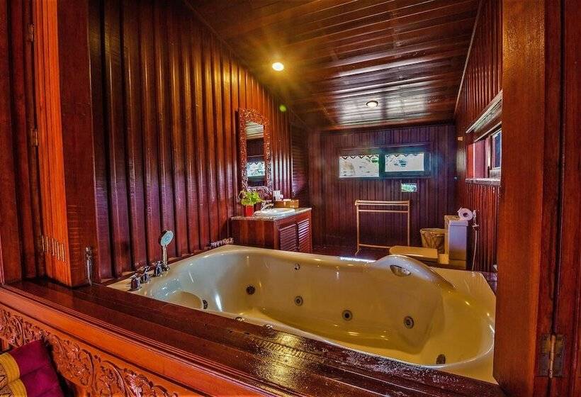 ペンション Erawan Villa