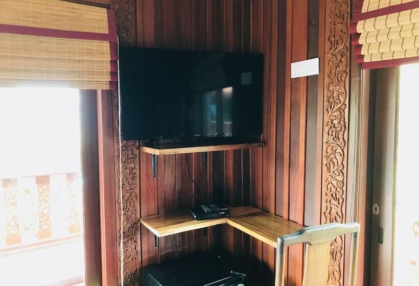 ペンション Erawan Villa