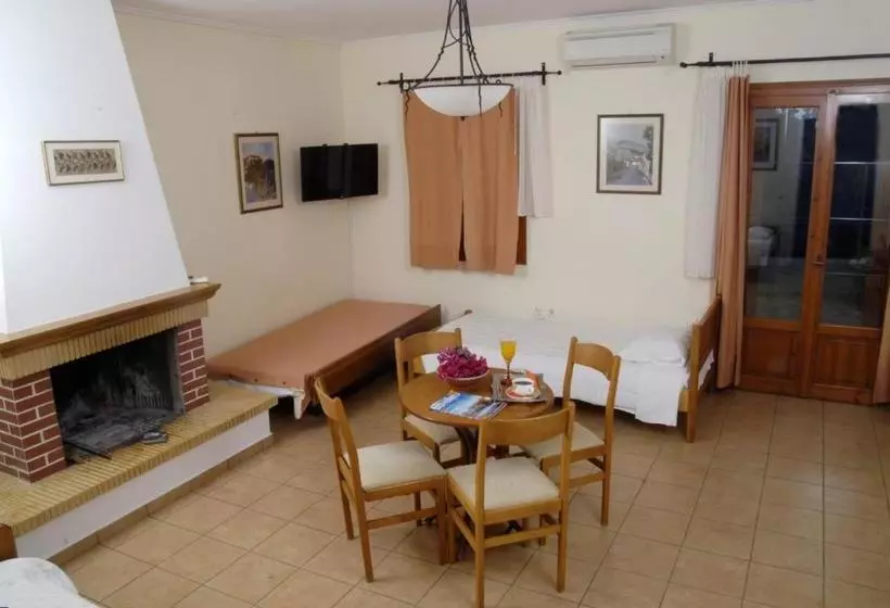 Majatalo Xenonas Chrisso