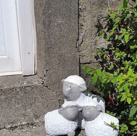 Shemore On Loch Lomond