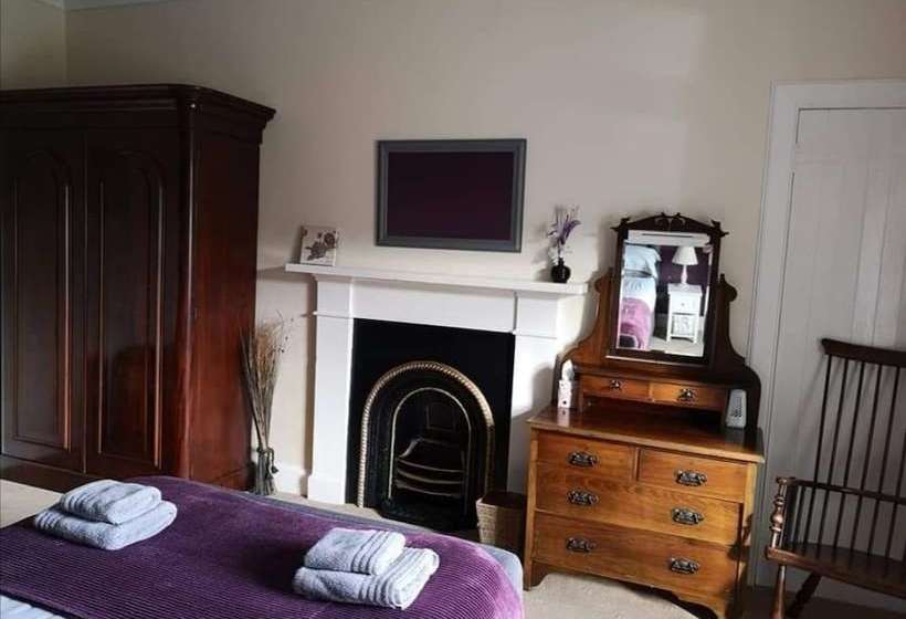 Shemore On Loch Lomond