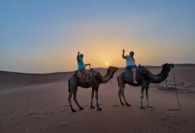 Aamiaismajoitus (B&B) Auberge La Palmeraie