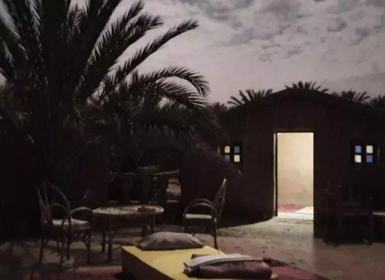 Aamiaismajoitus (B&B) Auberge La Palmeraie