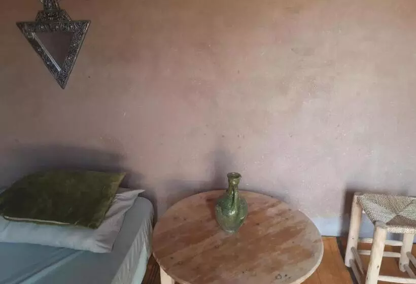 Aamiaismajoitus (B&B) Auberge La Palmeraie