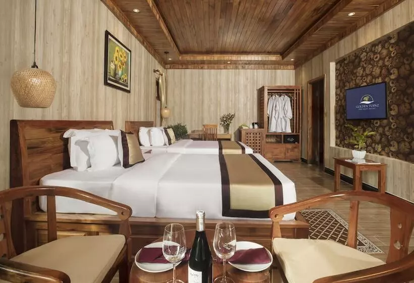 هتل Golden Topaz Resort