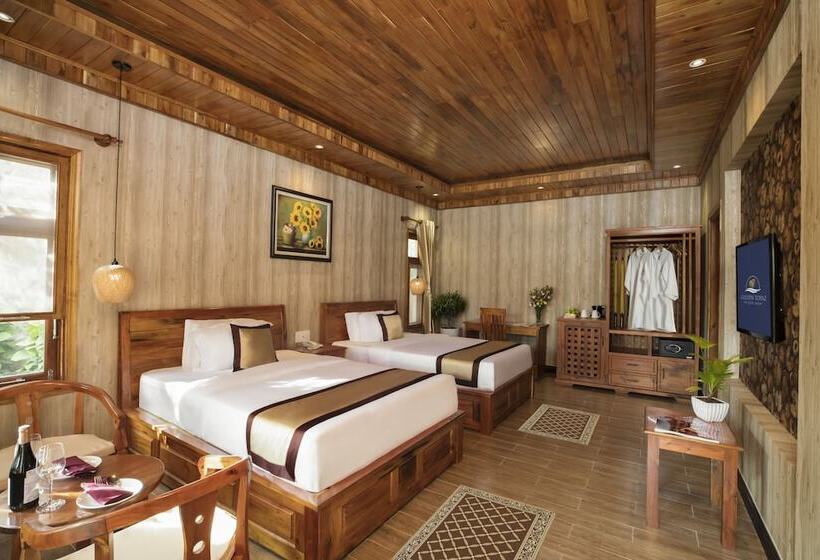 ホテル Golden Topaz Resort