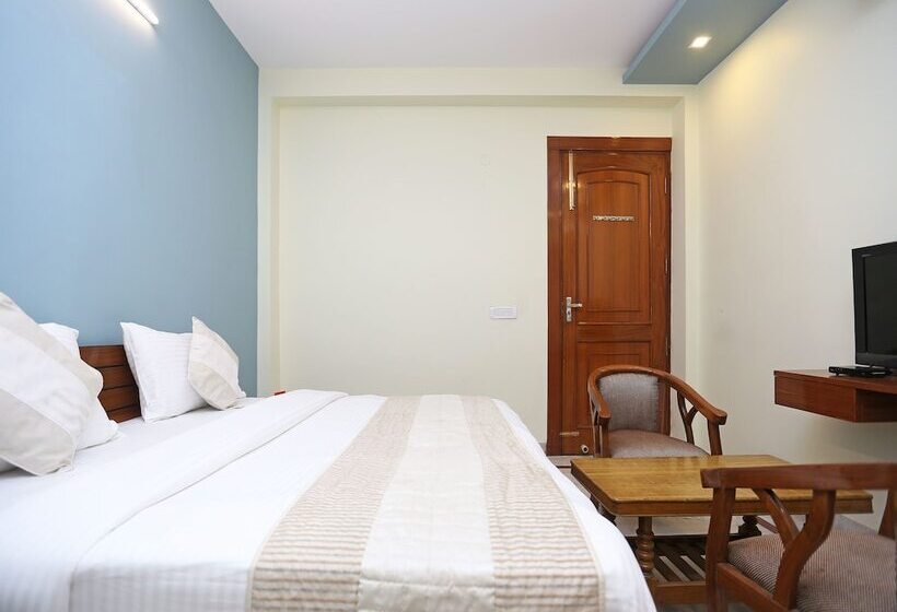 Отель Green Residency By Oyo Rooms