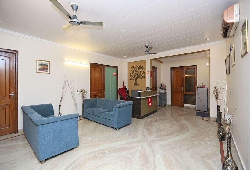 Отель Green Residency By Oyo Rooms