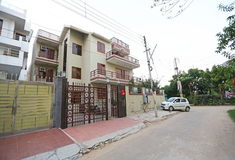 Отель Green Residency By Oyo Rooms