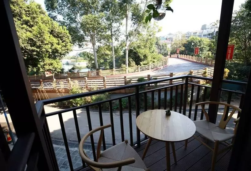 Hotelli Guilin Lakeside Yige