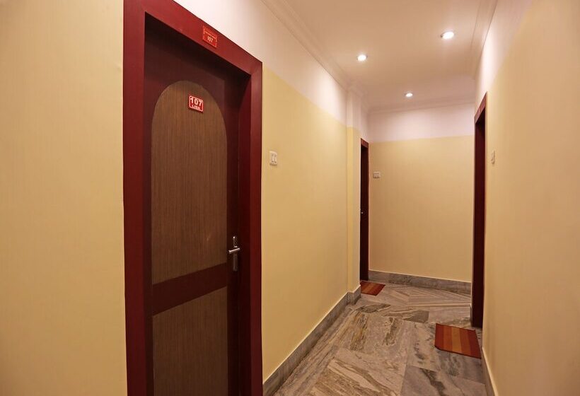 هتل Lisa Guest House