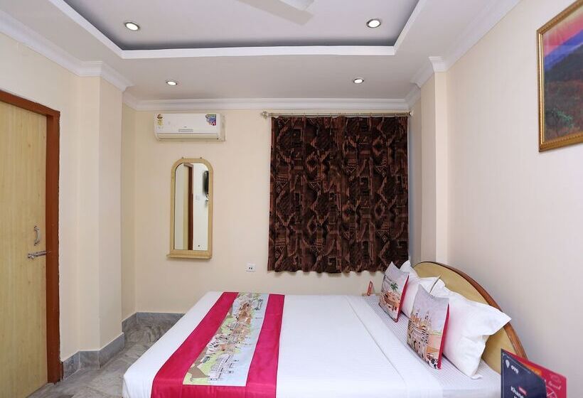 هتل Lisa Guest House