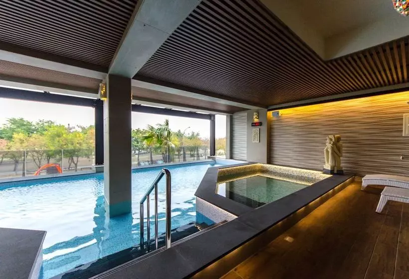 هتل Move Resort & Spa