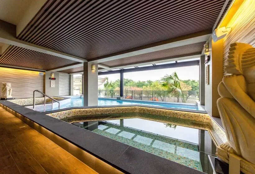 هتل Move Resort & Spa