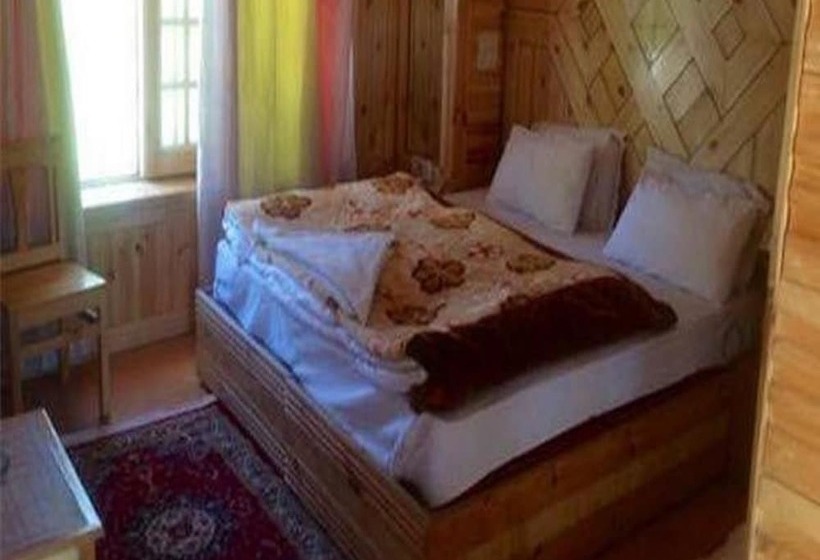 هتل Nezer Homestay