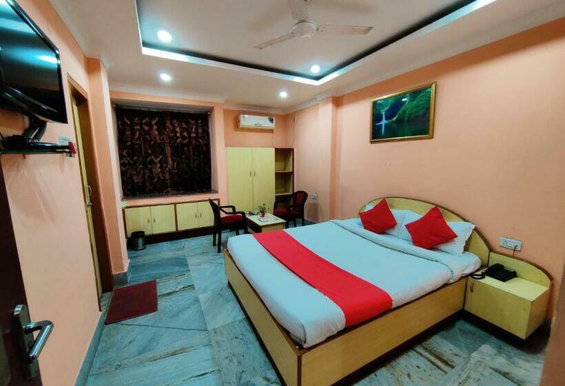 هتل Lisa Guest House