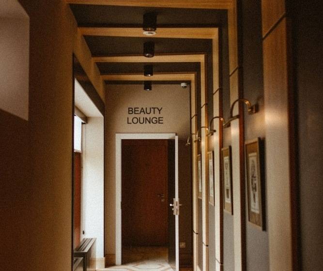 هتل Riviera Wellness Resort