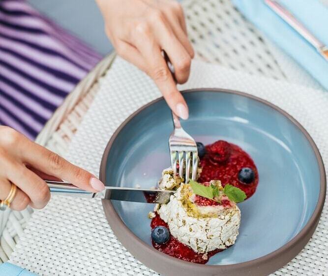 هتل Riviera Wellness Resort