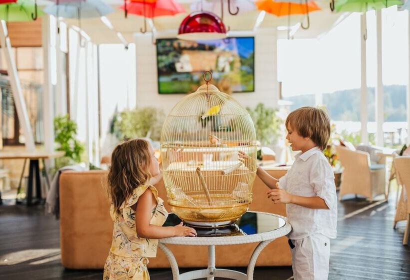 هتل Riviera Wellness Resort