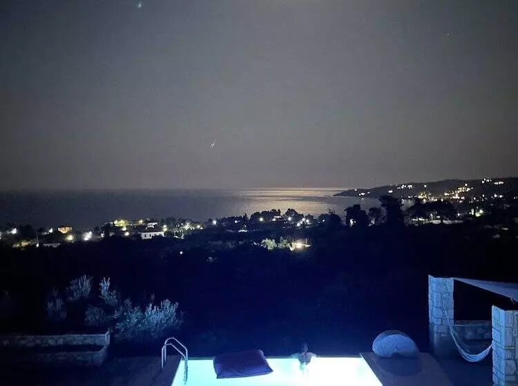 Onirozo Villa
