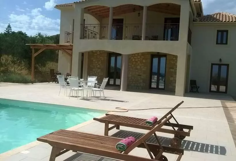 Onirozo Villa