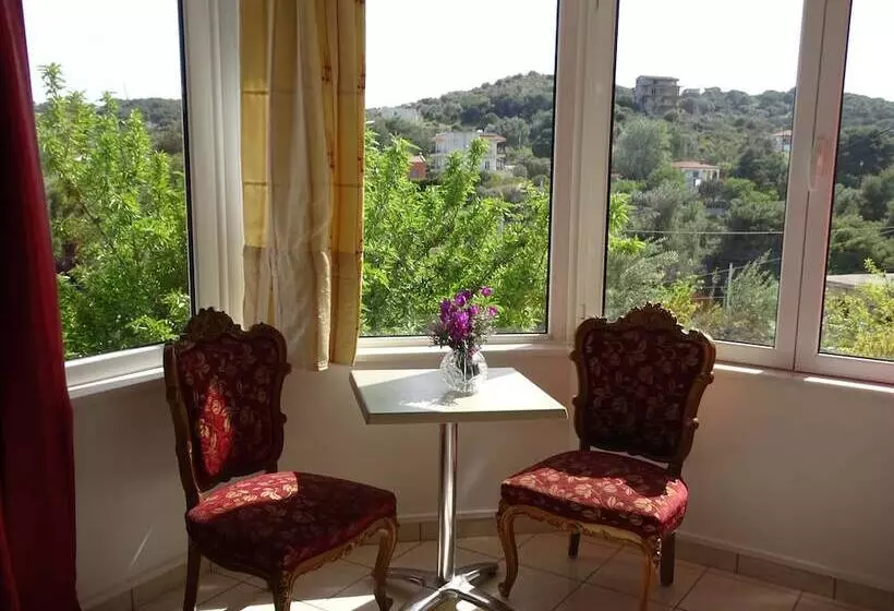 ペンション Artemis Greenhill