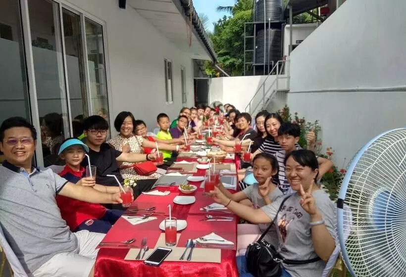 Majatalo Diva Villa Transit