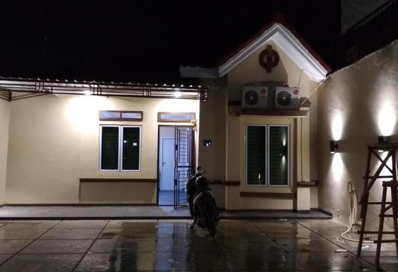 פנסיון Sleeprest   Plamo Garden