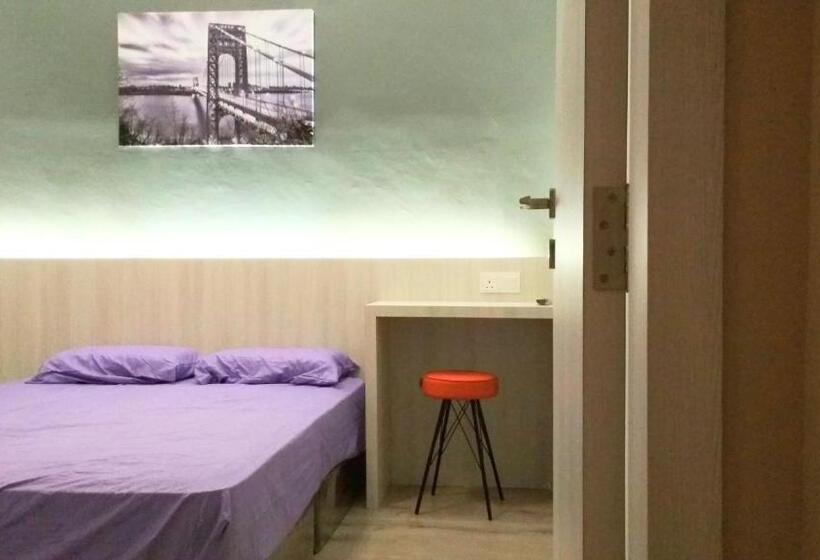 פנסיון Sleeprest   Plamo Garden