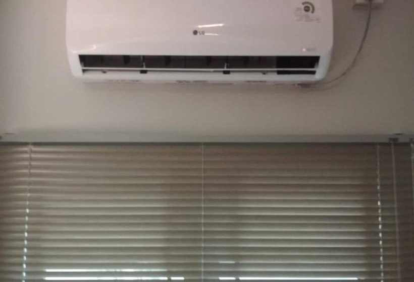 פנסיון Sleeprest   Plamo Garden