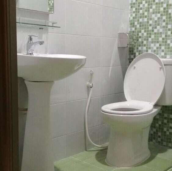 פנסיון Sleeprest   Plamo Garden