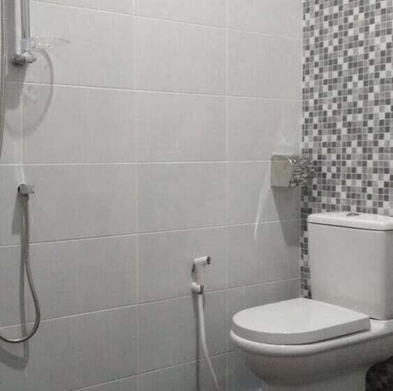 פנסיון Sleeprest   Plamo Garden