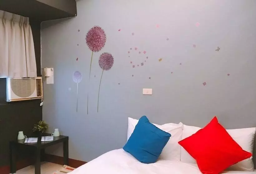 پانسیون Tree&grass Inn Hostel