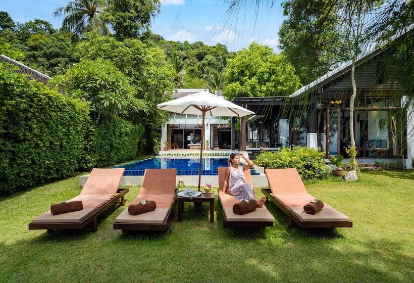 The Emerald Beach Villa 4