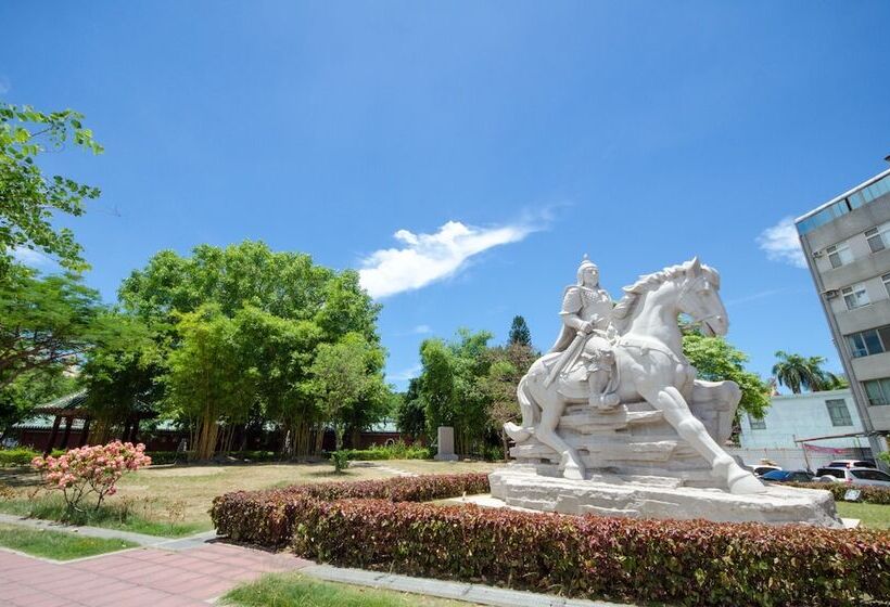 تختخواب و صبحانه Tainan Travel Inn