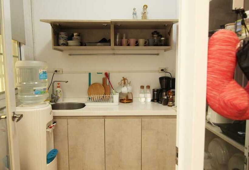 تختخواب و صبحانه Tainan Travel Inn