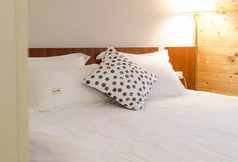 تختخواب و صبحانه Tainan Travel Inn