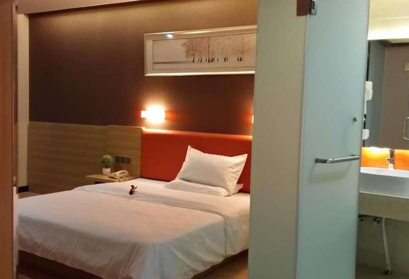 Hotel 7days Premium Luoyang Wanda Square