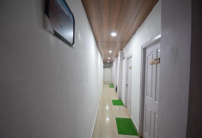 هتل Gellasenheit By Oyo Rooms