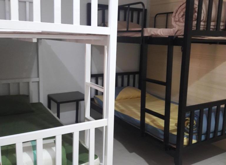 Пансион At Savika