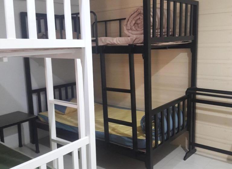 Пансион At Savika