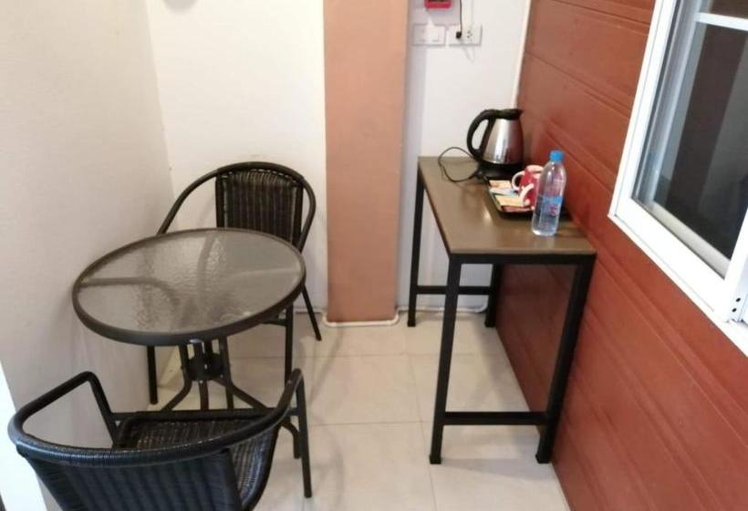 Пансион At Savika