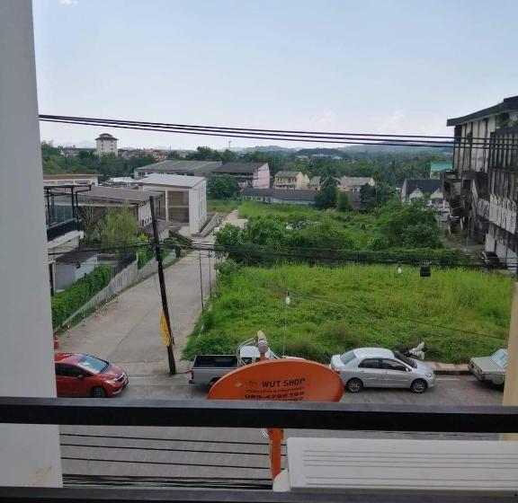 Пансион At Savika