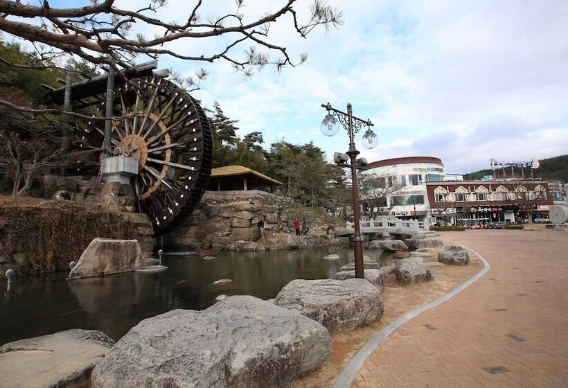 פנסיון Book Home Gyeongju