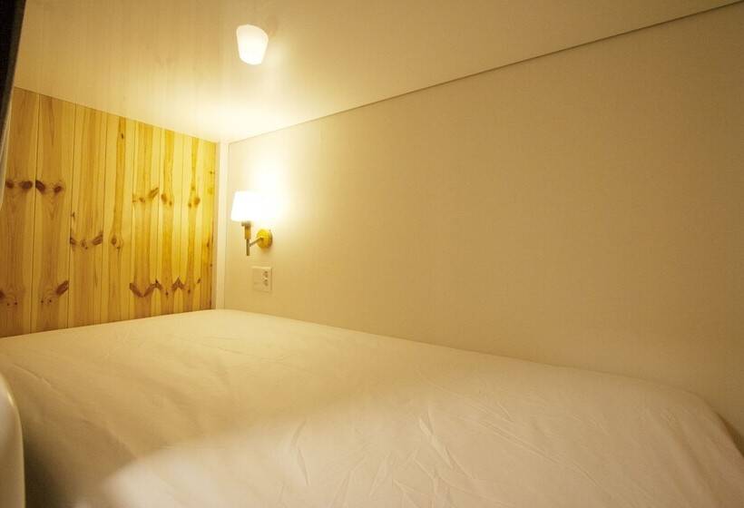 פנסיון Book Home Gyeongju