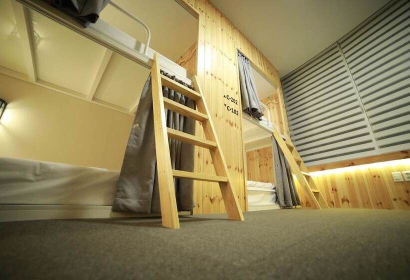 פנסיון Book Home Gyeongju