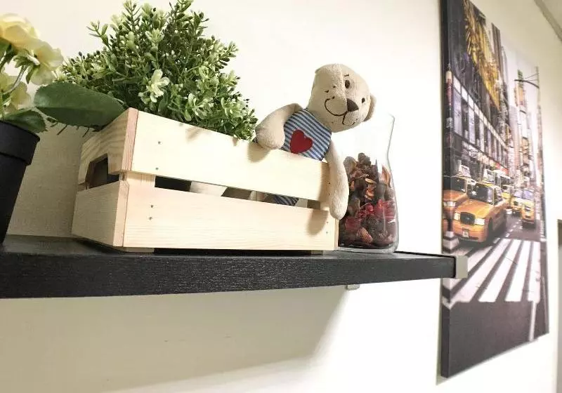 پانسیون Feng Chia Europe 4